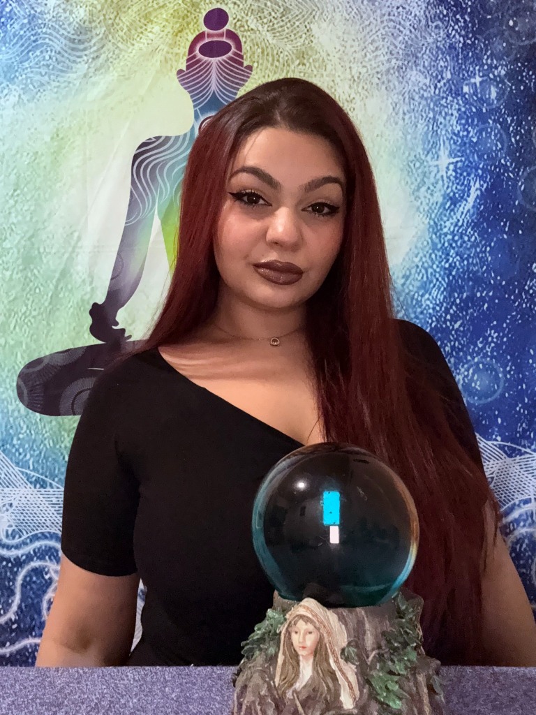 Sasha Psychic Advisor